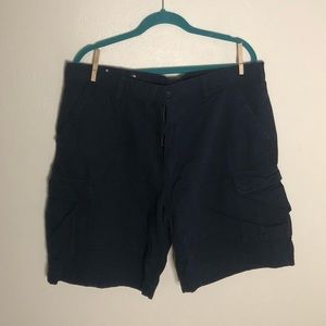 Men’s Black Cargo Shorts size 38